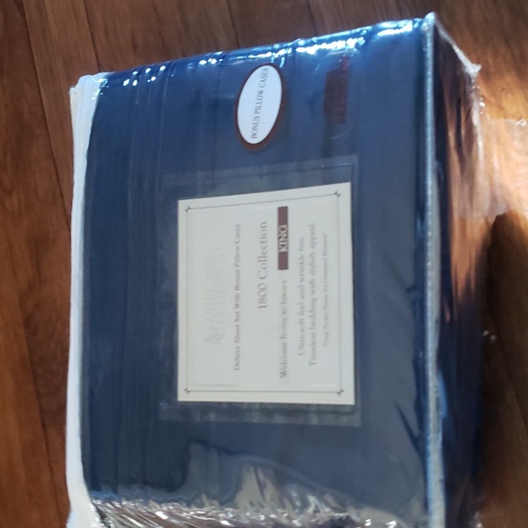 ANILI MILI BED SHEET SET - Picture 1 of 5